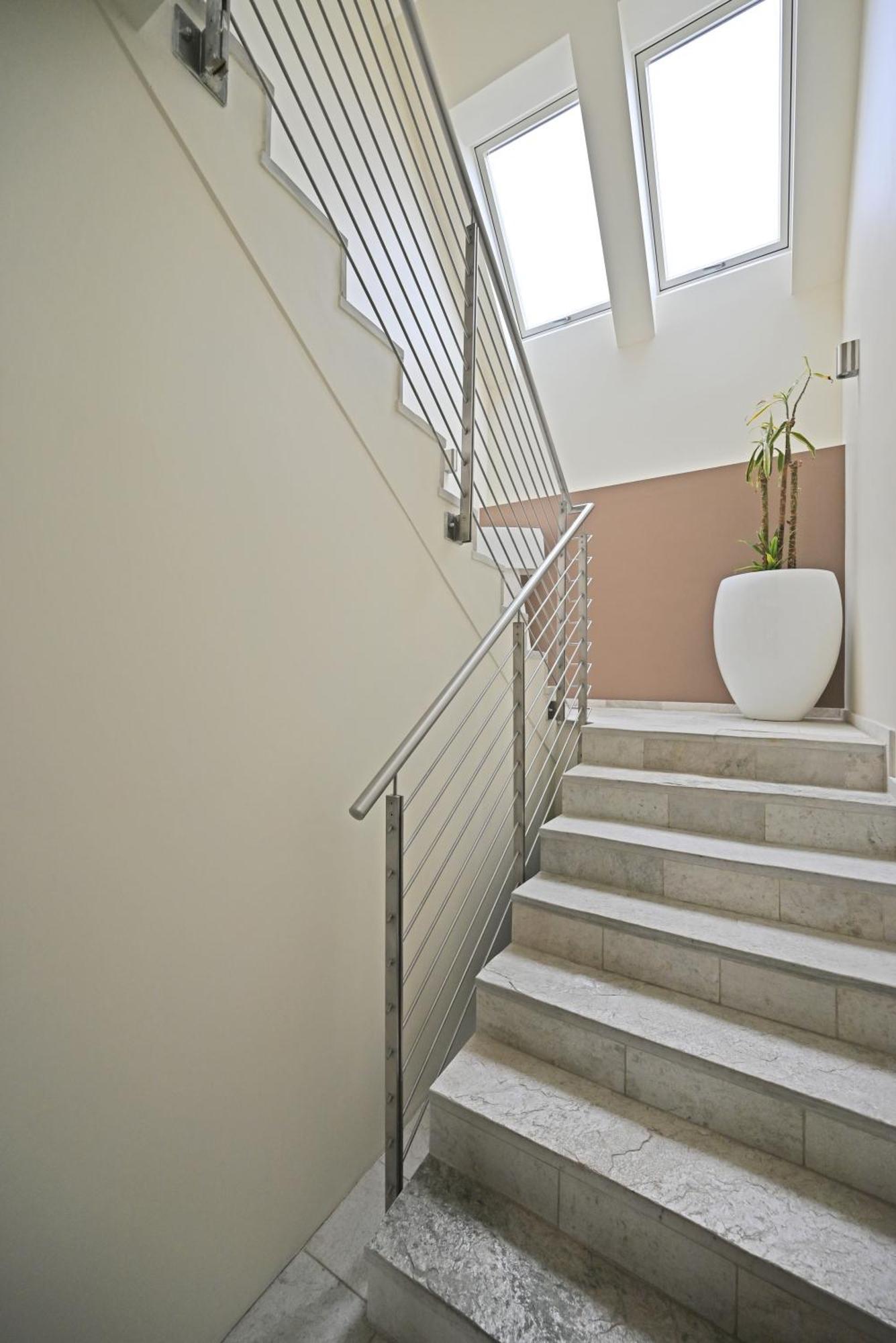 Modernes & Gepflegtes Hotelzimmer Mit Kueche! Bernstadt  Exterior photo